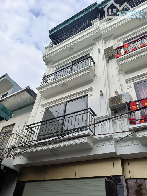 NHÀ MỚI – Ô TÔ ĐỖ CỬA – NGÕ 3.5M – DUYÊN THÁI THƯỜNG TÍN 4 TẦNG – 4 PHÒNG NGỦ – 2 MẶT THOÁ - 3