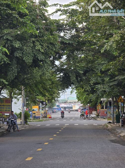 SIÊU PHẨM 80M2 - ĐẤT CHÍNH CHỦ - ĐỐI DIỆN KCN XUYÊN Á - Ở CỰC SƯỚNG - KINH DOANH ĐỈNH - 3