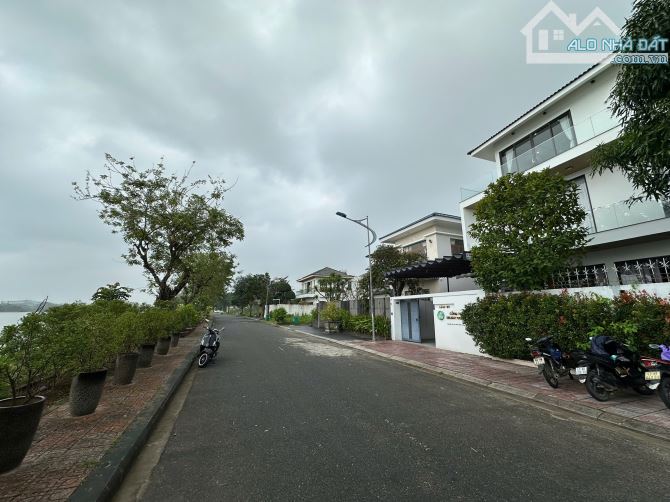 Bán Biệt Thự VIEW Sông khu Compound Đảo Nổi, Quận Cẩm Lệ, Đà Nẵng - 3 tầng 8PN -  29,5 tỷ - 3