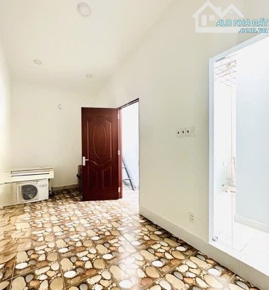 Nhà Khu VIP Lê Văn Sỹ - HXH Đẹp -  DT 63m2(5.2x12) - 4