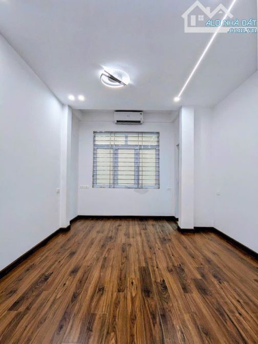 BÁN NHÀ ĐẸP TT THANH XUÂN 4 TẦNG 1TUM - MỘT BƯỚC RA NGÃ TƯ SỞ GIÁ CHỈ 5 TỶ 3 - 4