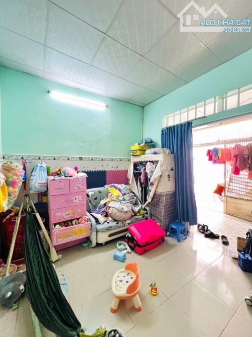 Bán nhà 2 phòng ngủ dt 4.1x 12.2m, Tống Văn Hên, Phường 15, Tân Bình, Giá nhỉnh 4 tỷ TL - 4