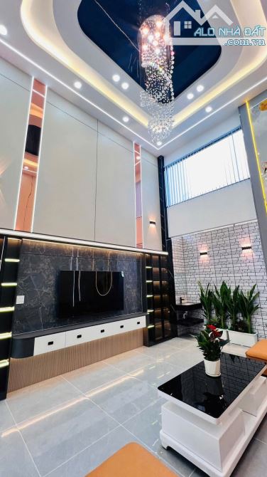 NHÀ FULL NỘI THẤT, ĐƯỜNG TRƯỜNG CHINH, HẺM THÔNG XE HƠI - 4