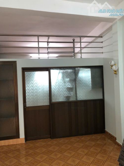 Cho thuê căn hộ 1 phòng ngủ trung tâm Quận 1 – giá chỉ 6 triệu/tháng - 4