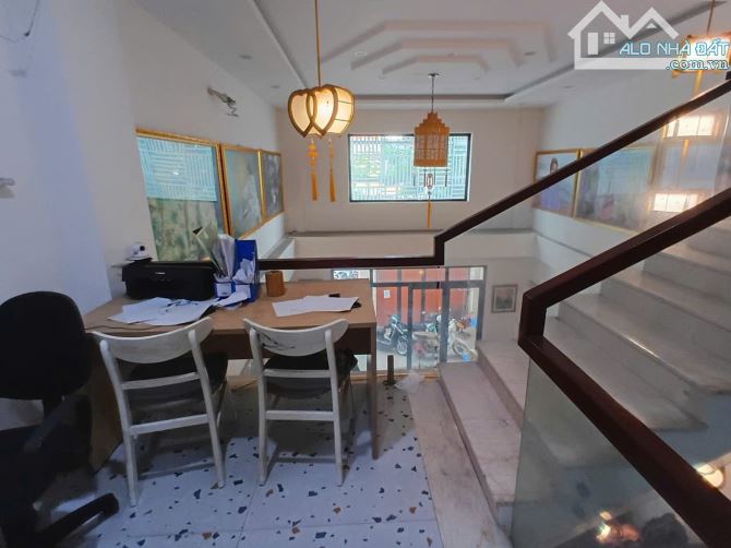BIỆT THỰ MẶT TIỀN NGUYỄN THỊ SÓC – 112M², NHÀ 6 TẦNG CÓ THANG MÁY - xây hơn 5 tỷ - 4