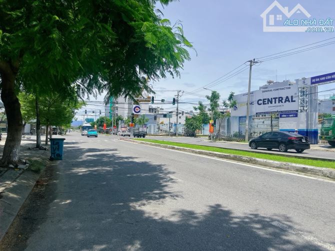ĐẤT BIỂN MẶT TIỂN 3 LÔ LIỀN KỀ DIỆN TÍCH LỚN VỊ TRÍ TRUNG TÂM SƠN TRÀ - 4