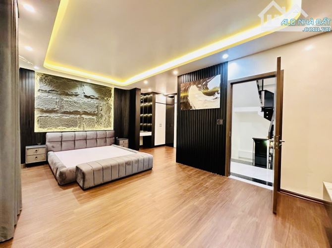 Bán Nhà Lô Góc 4 Tầng Chùa Hàng Lê Chân 52m giá chỉ 4,99 tỷ - 4