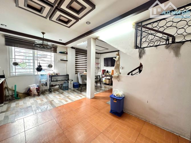 Bán nhà Bình Thạnh! HXH 1/ Hoàng Hoa Thám, P6, DT 8x9m, 2 lầu, 2PN, giá 8.8 tỷ TL - 4