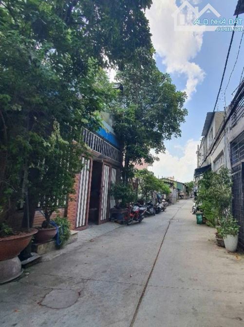 NHÀ NGỘP CÁCH MT 30M  TRỊNH THỊ ĐỐI  HÓC MÔN (4*21) 3.2 TỶ - 4