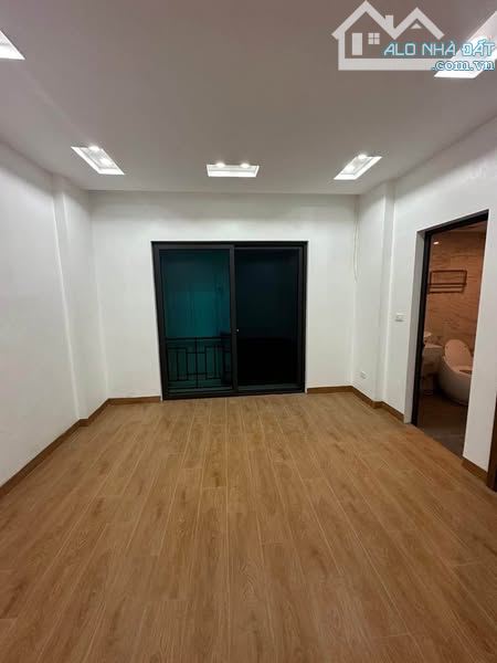 BÁN NHÀ Ở AN KHÁNH 31M2 - 5 TẦNG - SẴN NỘI THẤT - CÁCH ĐẠI LỘ THĂNG LONG - 4
