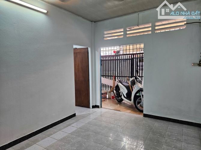 GẦN 70m2 - NGANG 5M – SÁT MẶT TIỀN TÔ HIẾN THÀNH Q10 – NHÀ VÔ Ở LIỀN - 8.x TỶ - 4