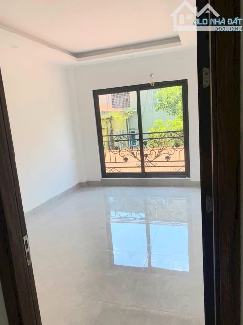 BÁN NHÀ NGỌC HỒI CẠNH BẾN XE NƯỚC NGẦM 38M 5 TẦNG 20M RA MẶT PHỐ