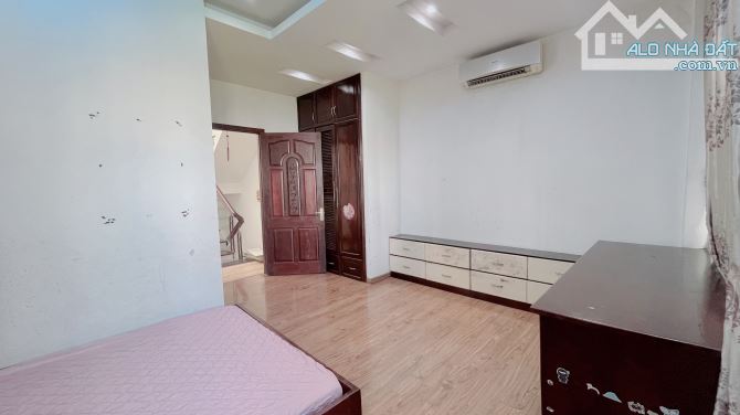 Cho thuê nhà nguyên căn 5x14 đúc 2lầu 3PN Full Nội Thất - 4
