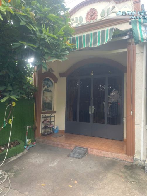 Nhà RỘNG THÊNH THANG RẺ BẤT NGỜ -  Lê Đức Thọ - Gò Vấp - 2 Tầng -  DT 65m2 - 4