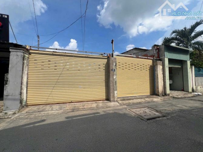 Bán 2 lô đất mặt tiền đường 9 tăng nhơn phú B -235m2 - 4