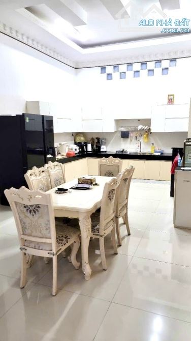 💥Biệt thự LÔ GÓC đường nhựa 7m, sát PMH - 210m2 - 3 tầng - 17.x tỷ 🚐 - 4