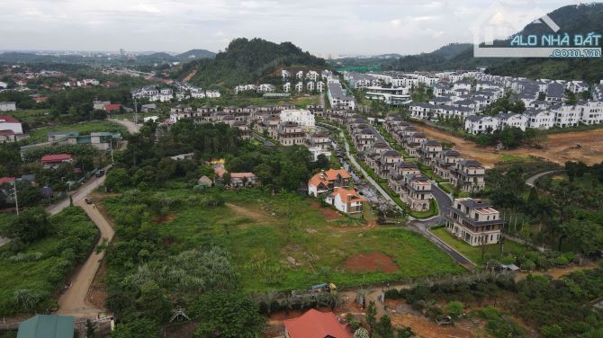 Chính chủ bán đất 03 MT đường Bãi Dài, Tiến Xuân, liền kề Xanh Villas. 5,337m2, chỉ 8tr/m2 - 4
