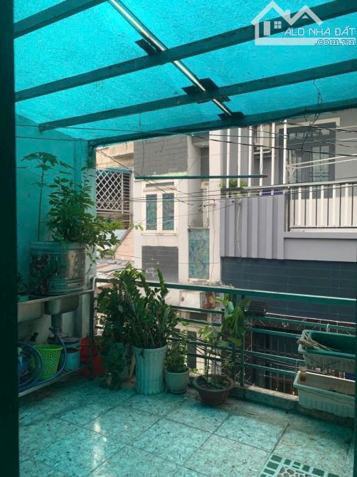 Nhà 2 tầng - hẻm xe hơi - gần Phan Văn Hớn - chợ Lạc Quang - 4