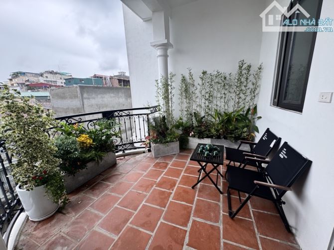 NHÀ ĐẸP HIẾM CÓ BỒ ĐỀ - GẦN HỒ - 5 TẦNG THIẾT KẾ ĐẸP - SỔ ĐỎ SẴN SÀNG! - 4