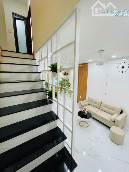 NHÀ 2 TẦNG. P HIỆP BÌNH CHÁNH - GIÁP BÌNH THẠNH-TP.THỦ ĐỨC GIÁ CHỈ 4,35 TỈ - 4