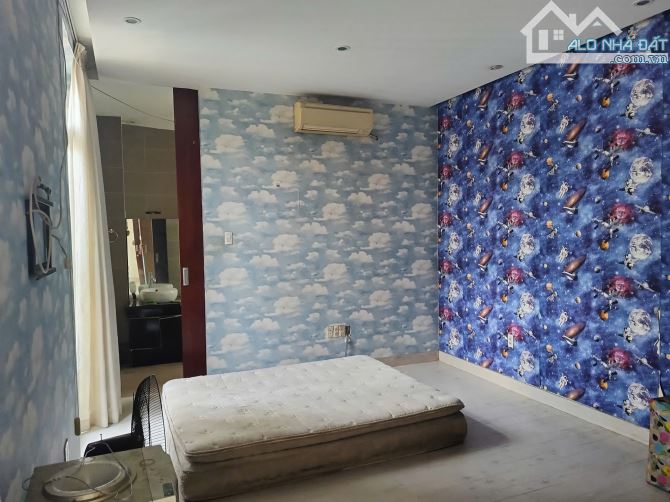 BÁN BIỆT THỰ 3TẦNG - MẶT TIỀN KD TÂN XUÂN - LÊ THỊ HÀ 50M - HÓC MÔN - 320M2-13.9 TỶ TL TỐT - 4