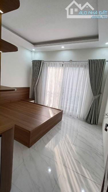 Bán nhà đẹp ở luôn Tứ Hiệp Thanh Trì Full nội thất 40m 5 tầng MT 3,8m giá 7 tỷ 3 - 4