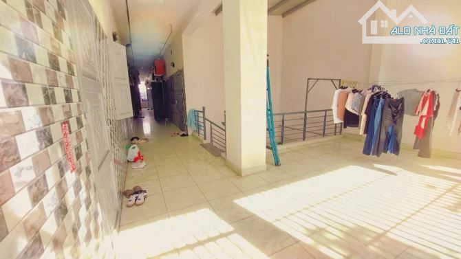 BÁN DÃY TRỌ 2 TẦNG - MẶT TIỀN LÊ TRUNG ĐÌNH - HÒA HẢI - 250M2 - DÒNG TIỀN 50TRIEU - 11TY9. - 4
