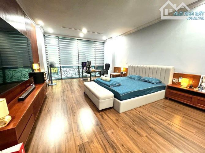 Chủ mót bán! Mặt ngõ Tôn Đức Thắng, sát phố, vỉa hè, KD, ô tô tránh đỗ, 89m*6T thang máy - 4