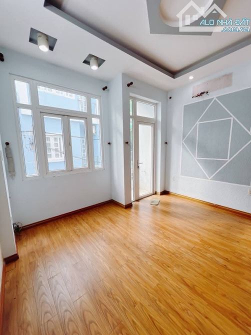 💥KẾ BÊN Đ.SỐ - HOÀNG DIỆU - 4 TẦNG - NHỈNH 7 TỎI 💲 TL 9 chủ - 4