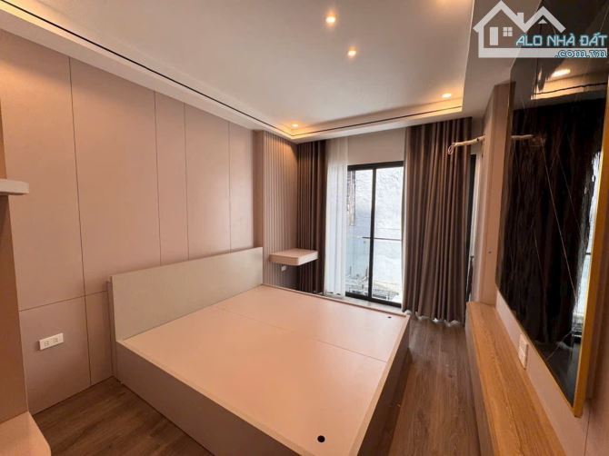 NGÕ 76 HOA LÂM LONG BIÊN NHÀ MỚI 6 TẦNG 8.6 TỶ - 4