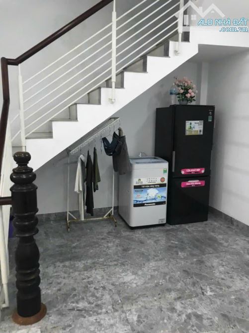 NHÀ ĐẸP  HẺM HOÀNG DIỆU DT 60M2 – SỔ ĐỎ RÕ RÀNG – GIÁ TỐT - GẦN BIỂN - 3,2 TỶ - 4
