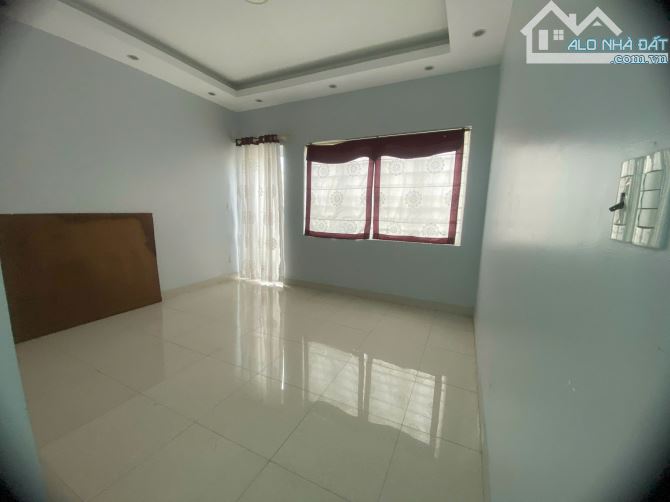 Cho thuê Villa phường A Khánh, kế bên trường học Nguyễn Hiền, CC Bộ Công An - 4