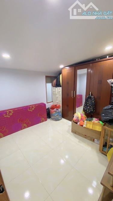 KẸT VỐN BÁN GẤP NHÀ C1 TRỆT 1 LỬNG KIÊN CỐ DT 4x16 HẺM 2 XE Ô TÔ TRÁNH DT 4X16 CHỈ 4,550 T - 4