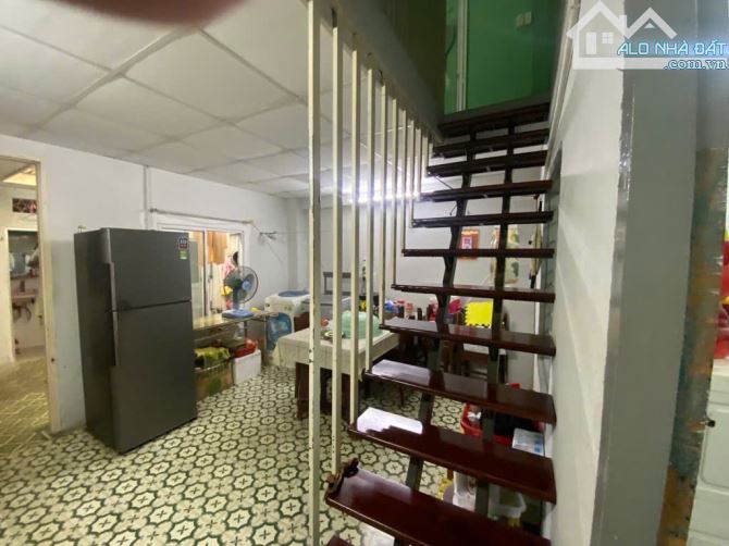 NHÀ LÂU ĐỜI, NỞ HẬU, SỔ ĐẸP - MTKD KHU CMT8 - 4.5x19 (86m2) - 11 TỶ - 4