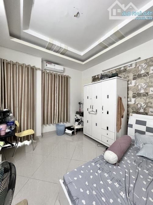 BÁN NHÀ HẺM XE TẢI 6M QUANG TRUNG, 4 TẦNG, 3.7X20, 79M², GẦN BỆNH VIỆN HỒNG ĐỨC, UBND - 4