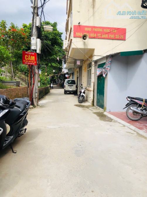 Bán nhà 5 tầng Ngọc Lâm – 37m² – Ô tô đỗ cửa – Kinh doanh tốt – Thang máy – Giá 8 tỷ - 4