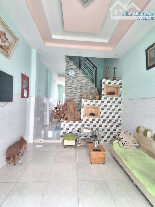 Nhà phố 3 tầng gần Nguyễn Bình,hẻm 6m,4pn,giá chỉ 2,35 tỷ - 4