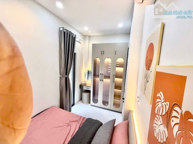 Bán Nhà Bình Thạnh - Gần Bà Chiểu - 2 Tầng - Full Nội Thất - Nở Hậu Nhẹ - Nhỉnh 3 tỷ - 4