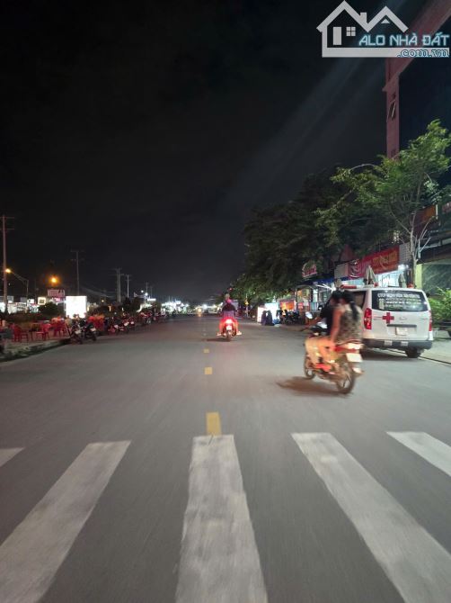 SIÊU PHẨM 80M2 - ĐẤT CHÍNH CHỦ - ĐỐI DIỆN KCN XUYÊN Á - Ở CỰC SƯỚNG - KINH DOANH ĐỈNH - 4