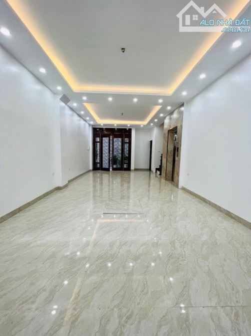 Nhà mới Phố Trần Khát Chân, ô tô 4 chỗ qua nhà, thang máy, ở và KD - 68m2, 13 tỷ - 5