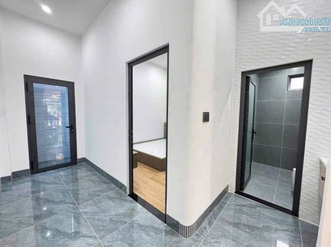 Cần Bán Lại Căn Nhà Lầu NgaY GẦN VÒNG XOAY CỔNG 11 - PHƯỚC TÂN - 5