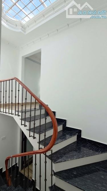 💎 Bán nhà 2,5 tầng trung tâm hồ sen, lê chân, giá 2,1 tỷ- 35m2📕📕 - 5