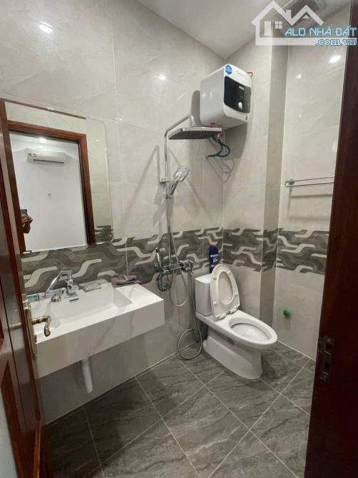Bán nhà 4 tầng tại Hồ Sem , Lê Chân giá 3 ty 890 - 5