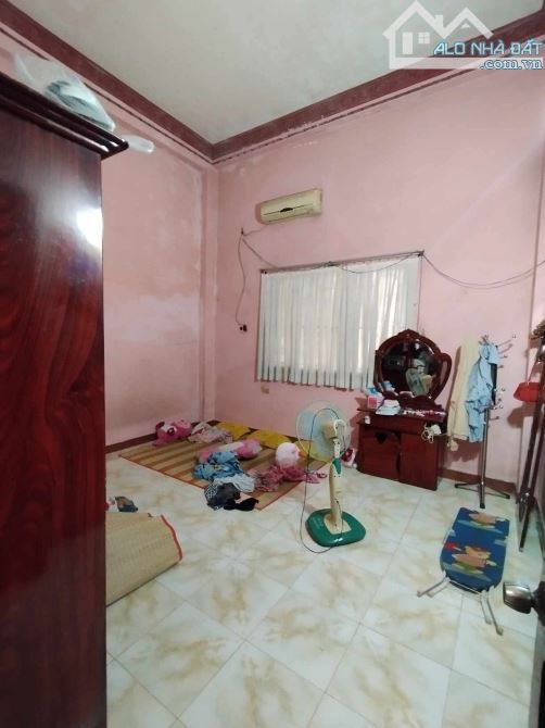 🏠HÓC MÔN MẶT TIỀN TÂN XUÂN 2 XÃ TÂN XUÂN NHÀ SÂN VƯỜN NGANG 9/11x30=338m2 CN 300m2 GIÁ CH - 5