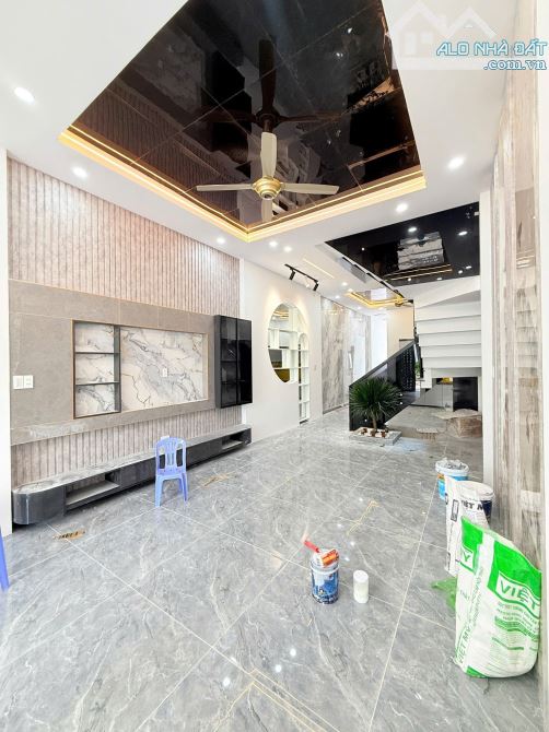 Nhà Mặt Tiền Phan Đăng Lưu - 1 Trệt 2 Lầu - Chưa Đến 3 Tỷ - 5
