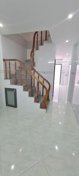 NHÀ 1 TRỆT 1 LẦU MỚI XÂY FULL NỘI THẤT VÀO Ở LUÔN TRUNG TÂM VŨNG TÀU 1 ,750 TỶ - 5