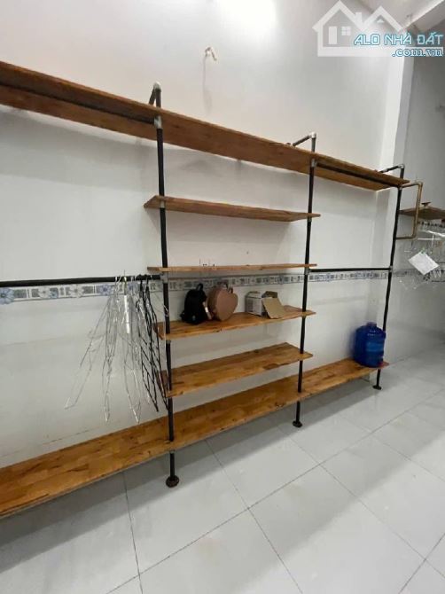 NGUYỄN SỈ SÁCH - GIÁP TRƯỜNG CHINH - 2 TẦNG - 60m VUÔNG - MẶT TIỀN KINH DOANH - CHỈ 6.8 TỶ - 5