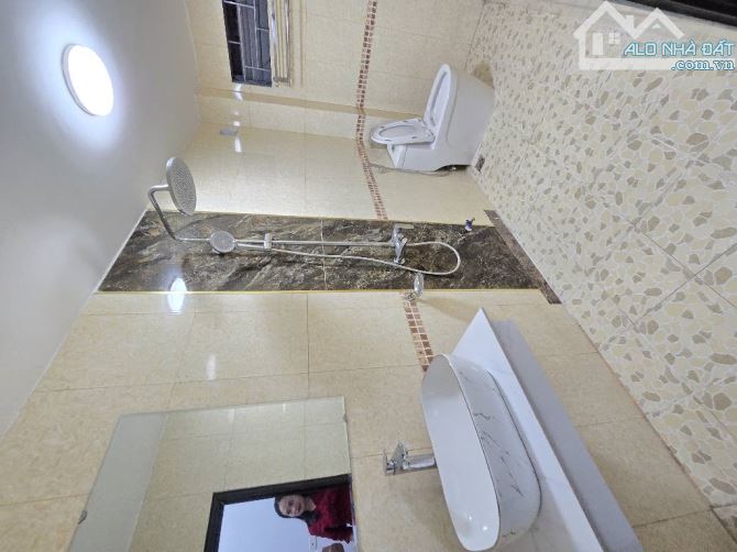 Bán nhà Ngô Thì Nhậm: 35m*4tầng, 3 ngủ, 2 thoáng dân xây, full nội thất, nhỉnh 6tỷ - 5