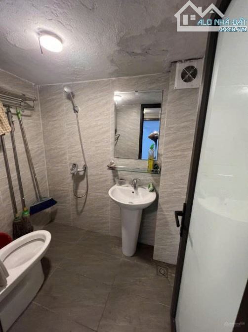 CHO THUÊ NHÀ NGUYÊN CĂN PHỐ ĐẠI LA, DIỆN TÍCH 35M X 2 TẦNG, 2 NGỦ, KINH DOANH, GIÁ 8 TRIỆU - 5