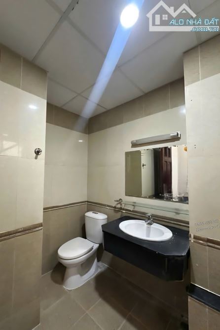 NHÀ BÁN ÂU CƠ, P10– 5 TẦNG, HẺM 8M_XE TẢI TRÁNH– CHỈ 13 TỶ NHỈNH - 5